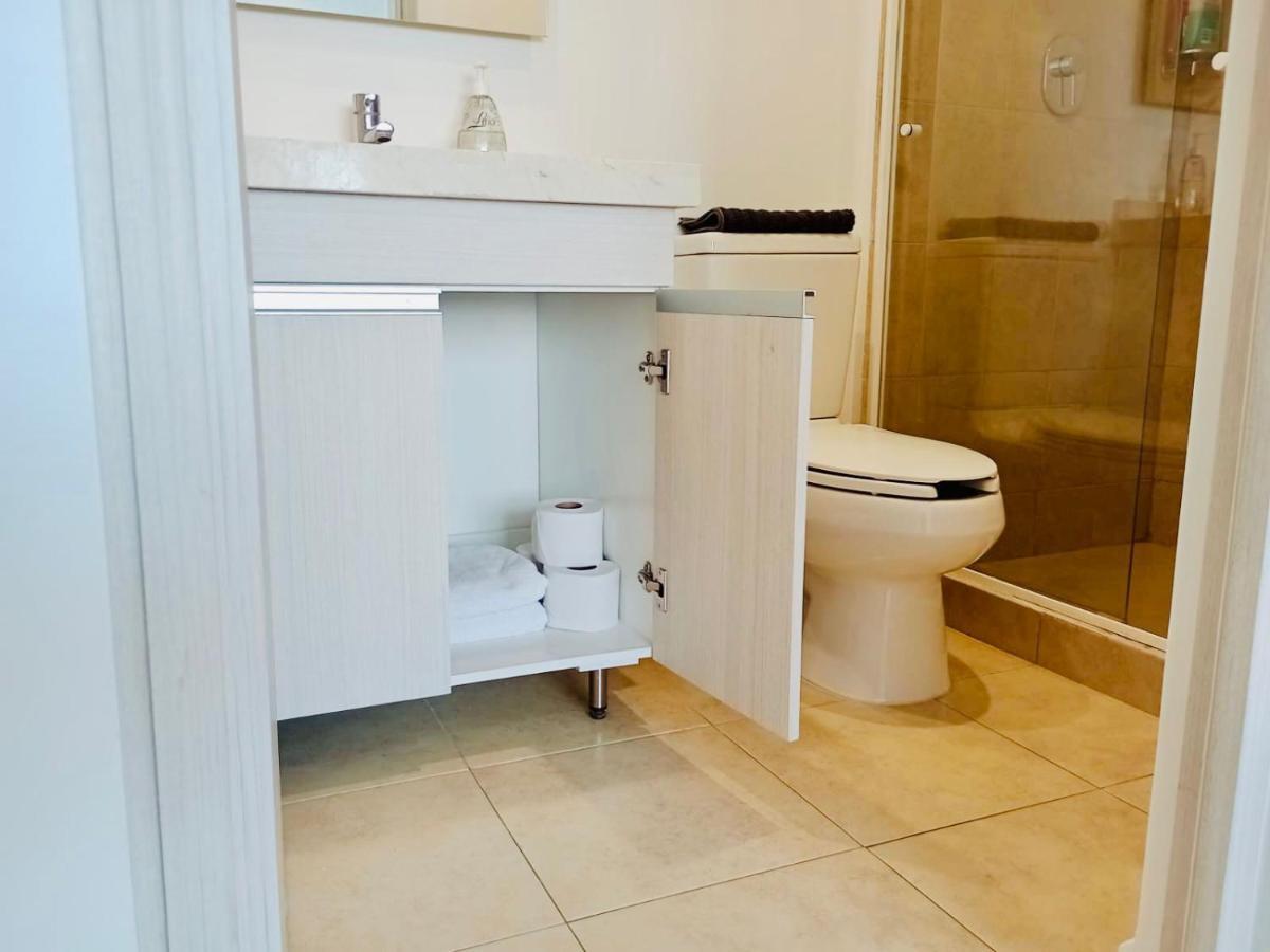 Romulo Ofarril 2parking-3br-2ba Mexico City